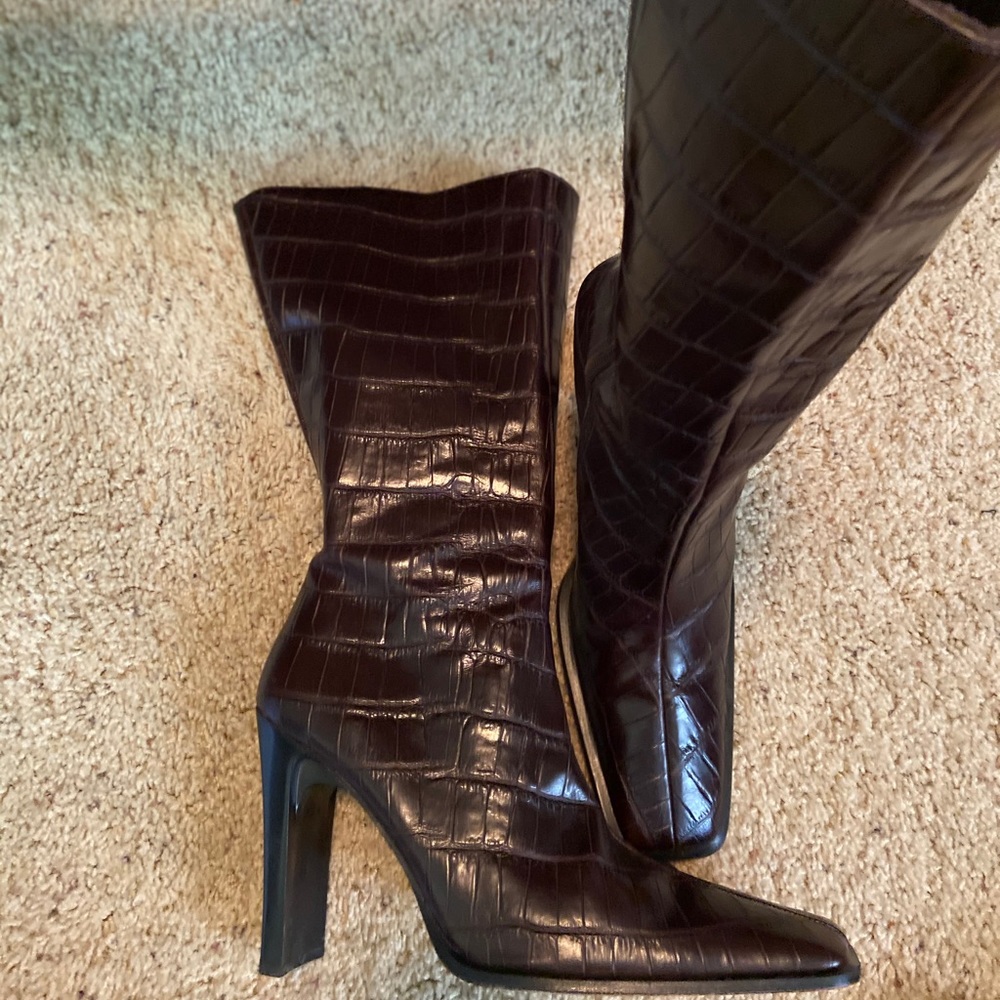 Brown/Red Boots